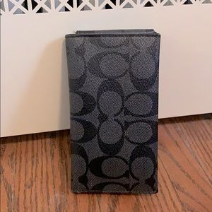 Signature Coach Wallet